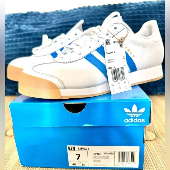 💙NWT Adidas Originals Samoa J White Blue Gum Shoes IG1913 Youth Unisex💙 - Picture 3 of 5